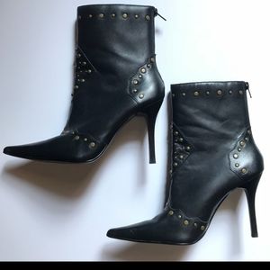 NINE WEST BLACK STUDDED BOOTS